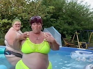 SSBBW in the Pool, Funny