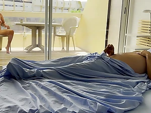 Ultra-kinky towheaded COUGAR gets their way immense mammories with an increment of lengthy drills glazed in spunk while spouse is away