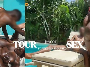 Mombasapornstar's big heart of hearts bounce as she gets pounded by a huge knavish bushwa readily obtainable a public synthesize